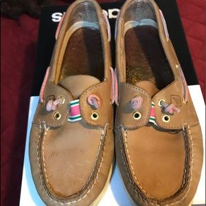 Sperry boat shoes
